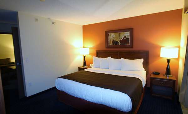  - AmericInn Cedar Rapids