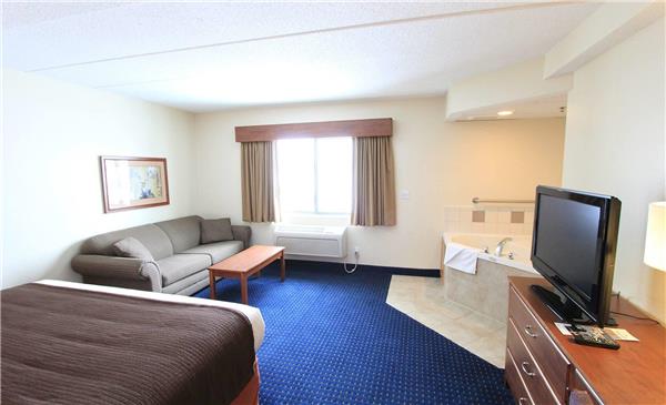 1 King Bed, Superior Studio Suite, Non-Smoking