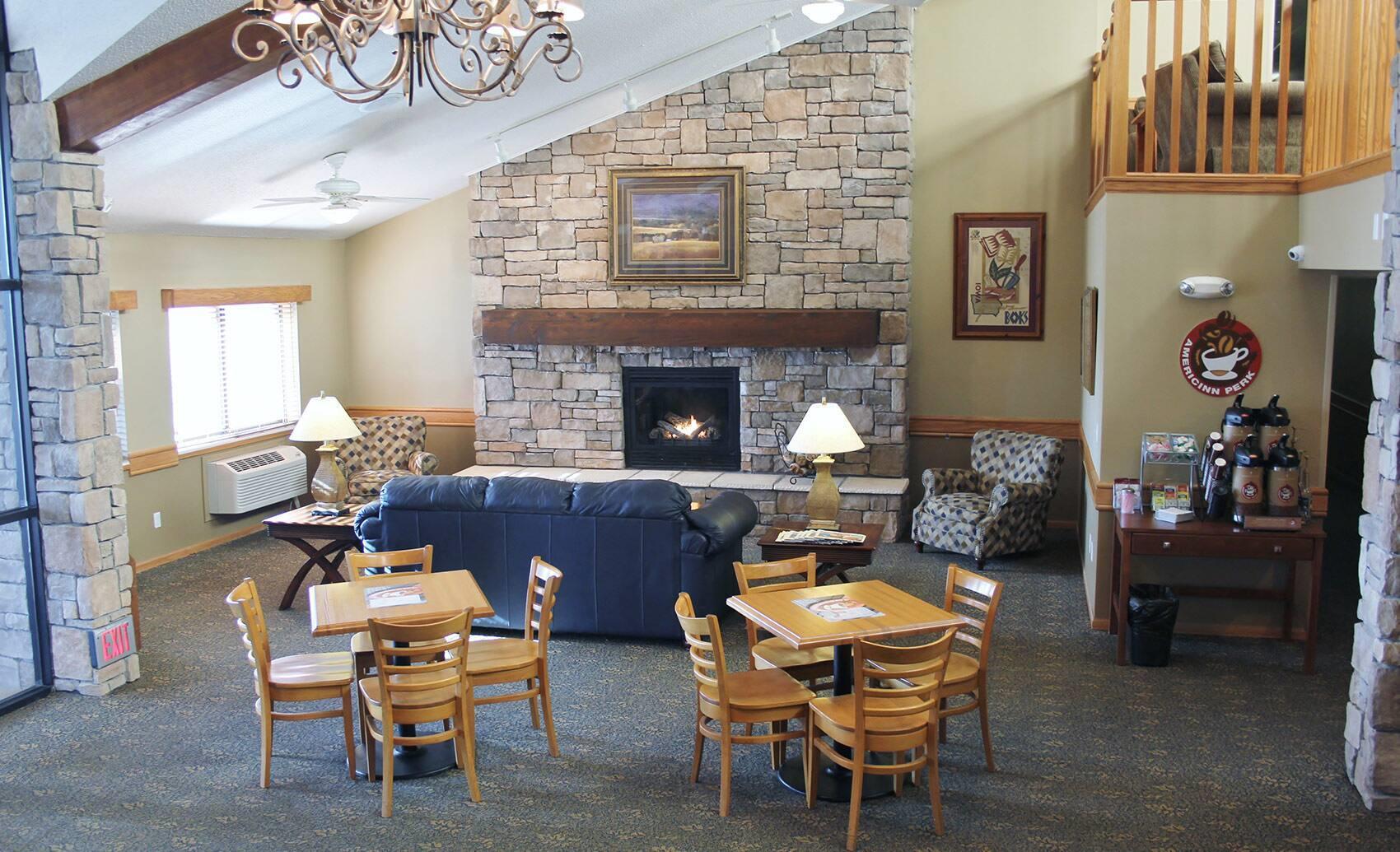 Lobby | AmericInn by Wyndham Cedar Rapids Airport