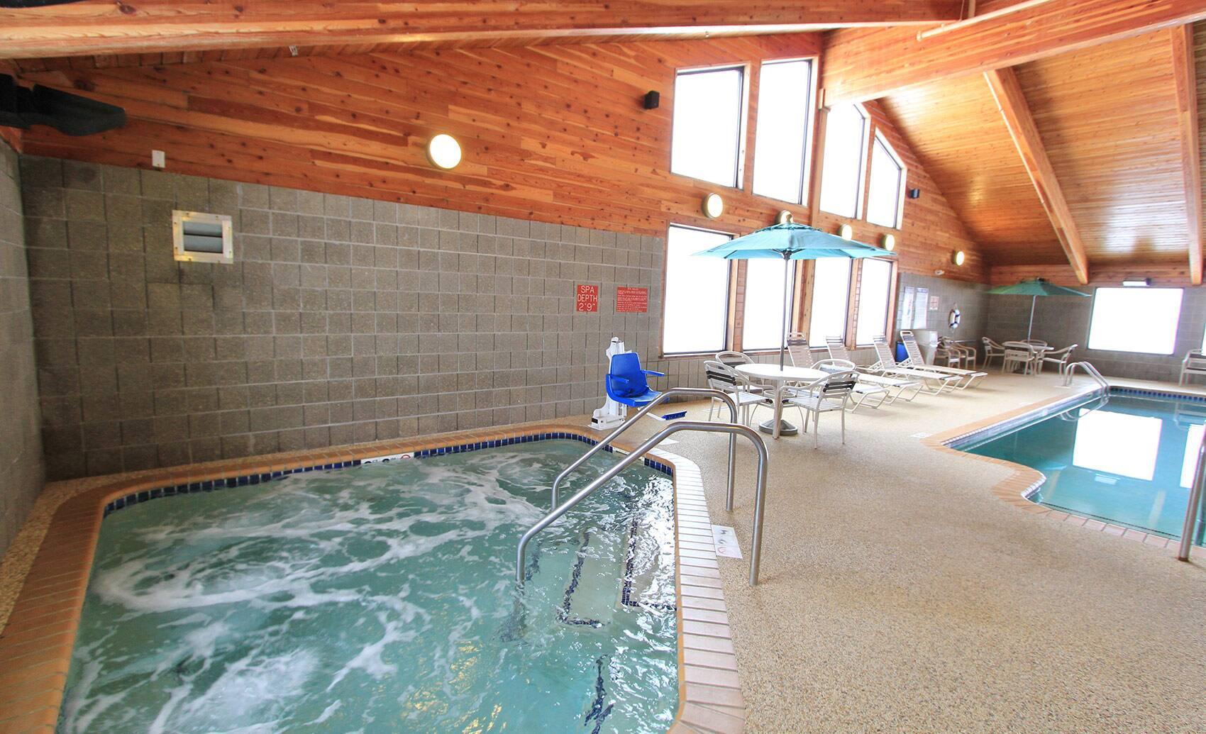 Pool | AmericInn by Wyndham Cedar Rapids Airport