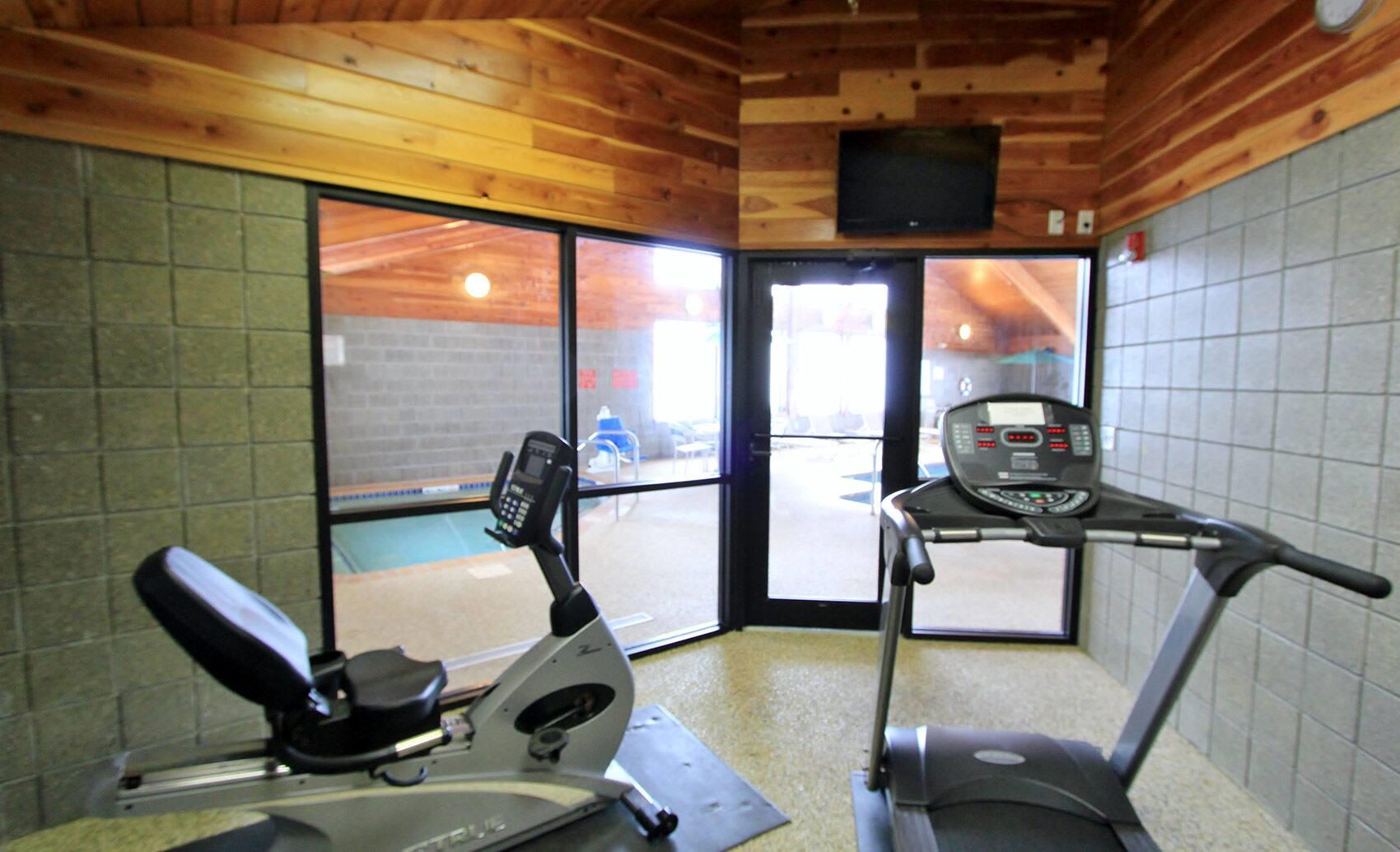 Health club fitness center gym | AmericInn by Wyndham Cedar Rapids Airport
