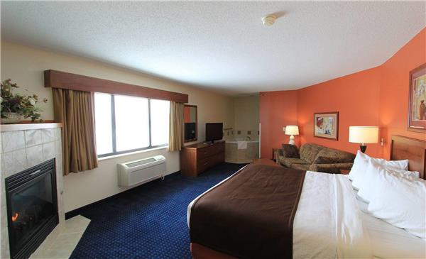 1 King Bed, Superior Suite, Non-Smoking
