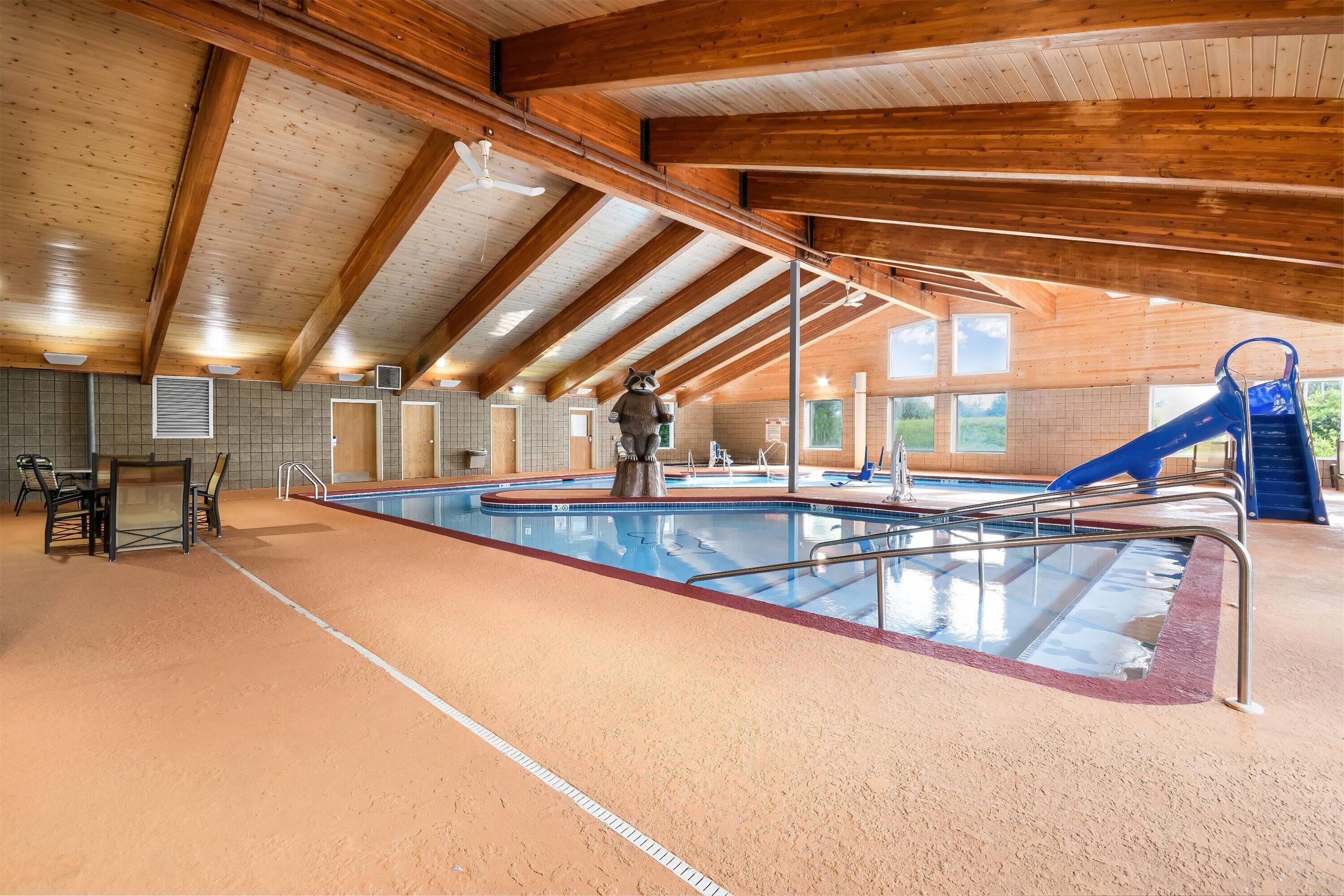Pool - indoor