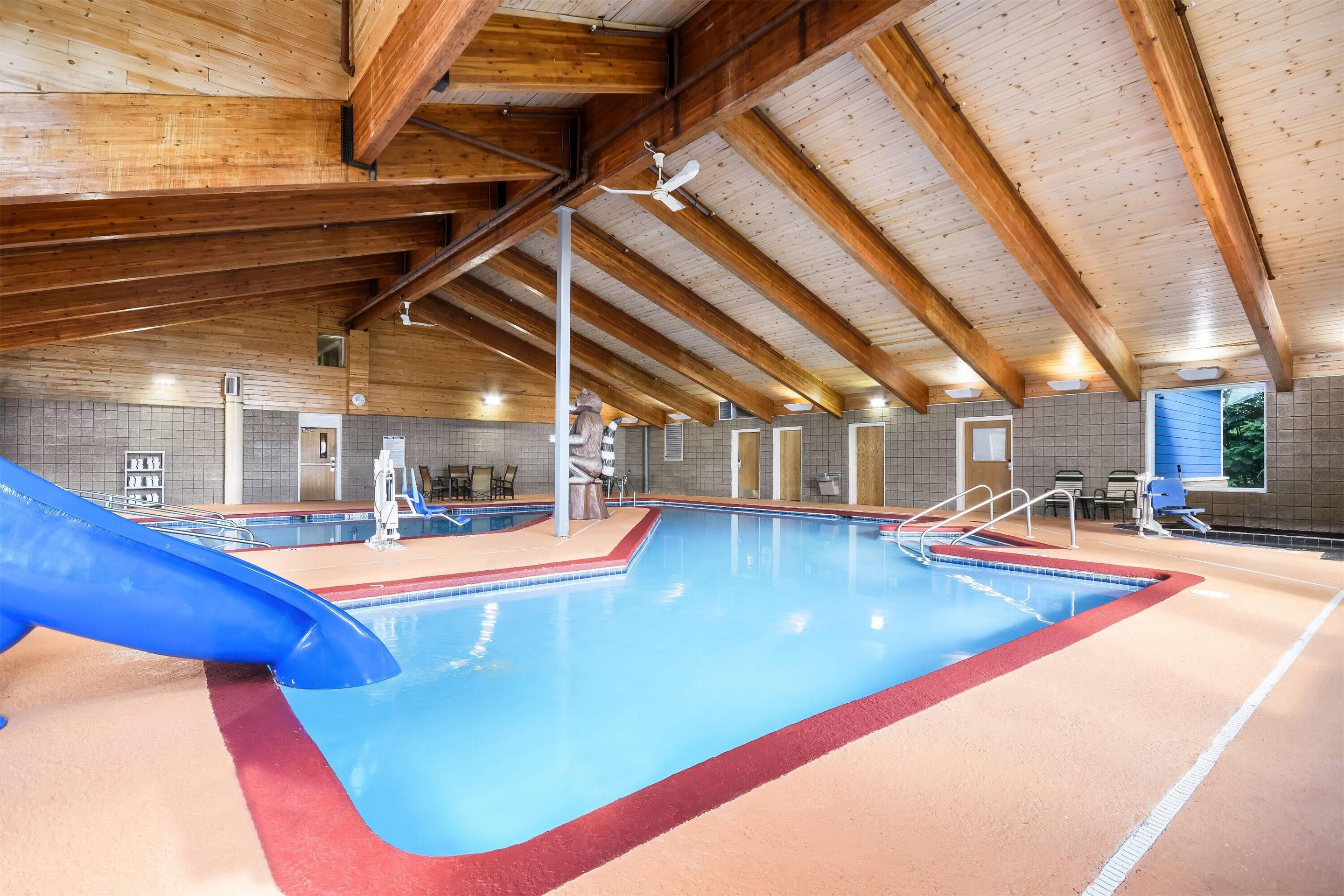 Pool - indoor