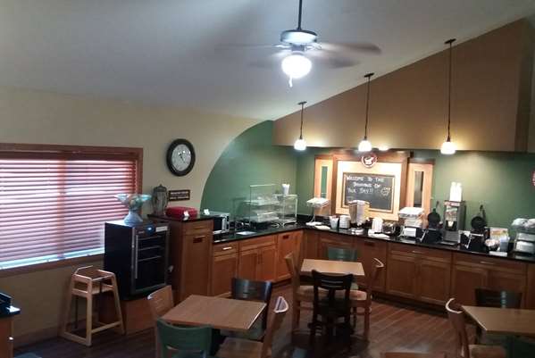 AmericInn by Wyndham Kewanee
