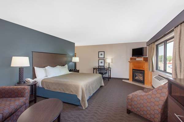 Suite - AmericInn Lodge & Suites North Branch