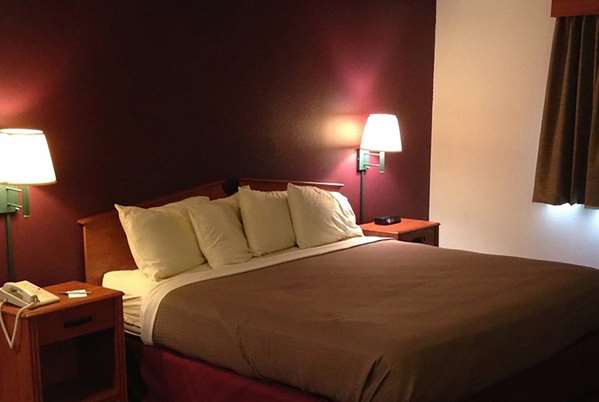  - AmericInn Lodge & Suites Stuart - I-80, Exit 93