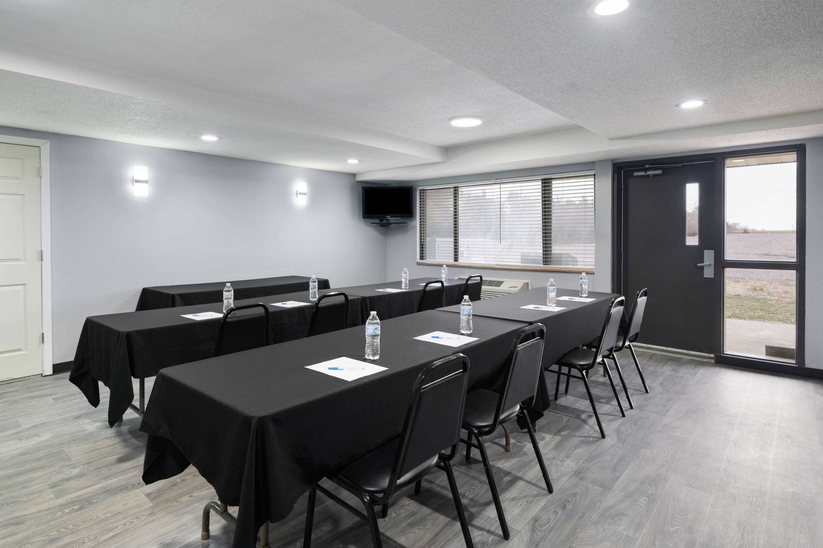 Meeting Room | AmericInn by Wyndham Stuart