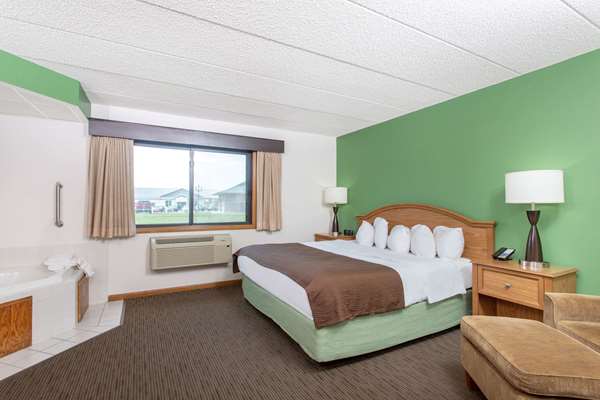 Suite - AmericInn Hotel & Suites Eau Claire