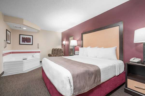 1 King Bed, Superior Suite, Non-Smoking