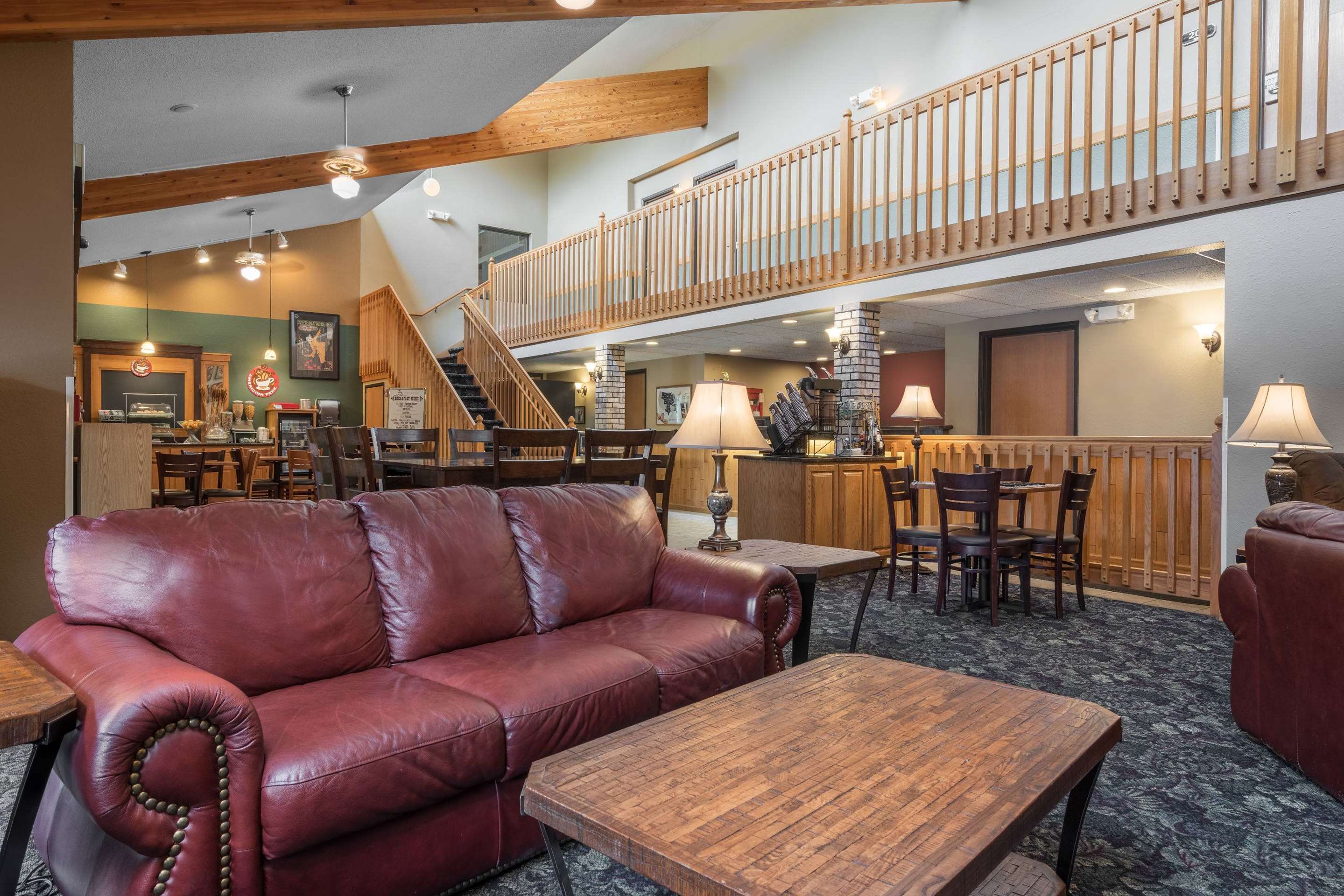 Lobby | AmericInn by Wyndham Detroit Lakes