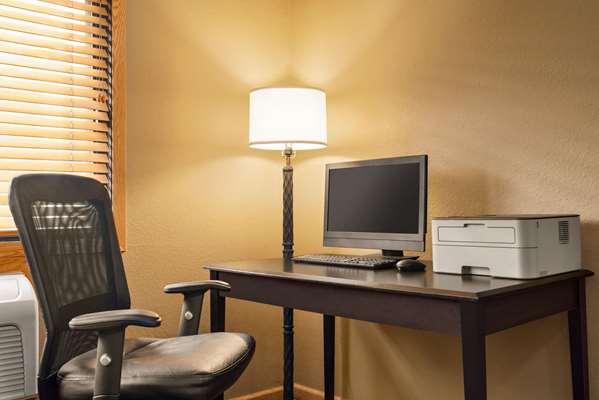 AmericInn by Wyndham Detroit Lakes