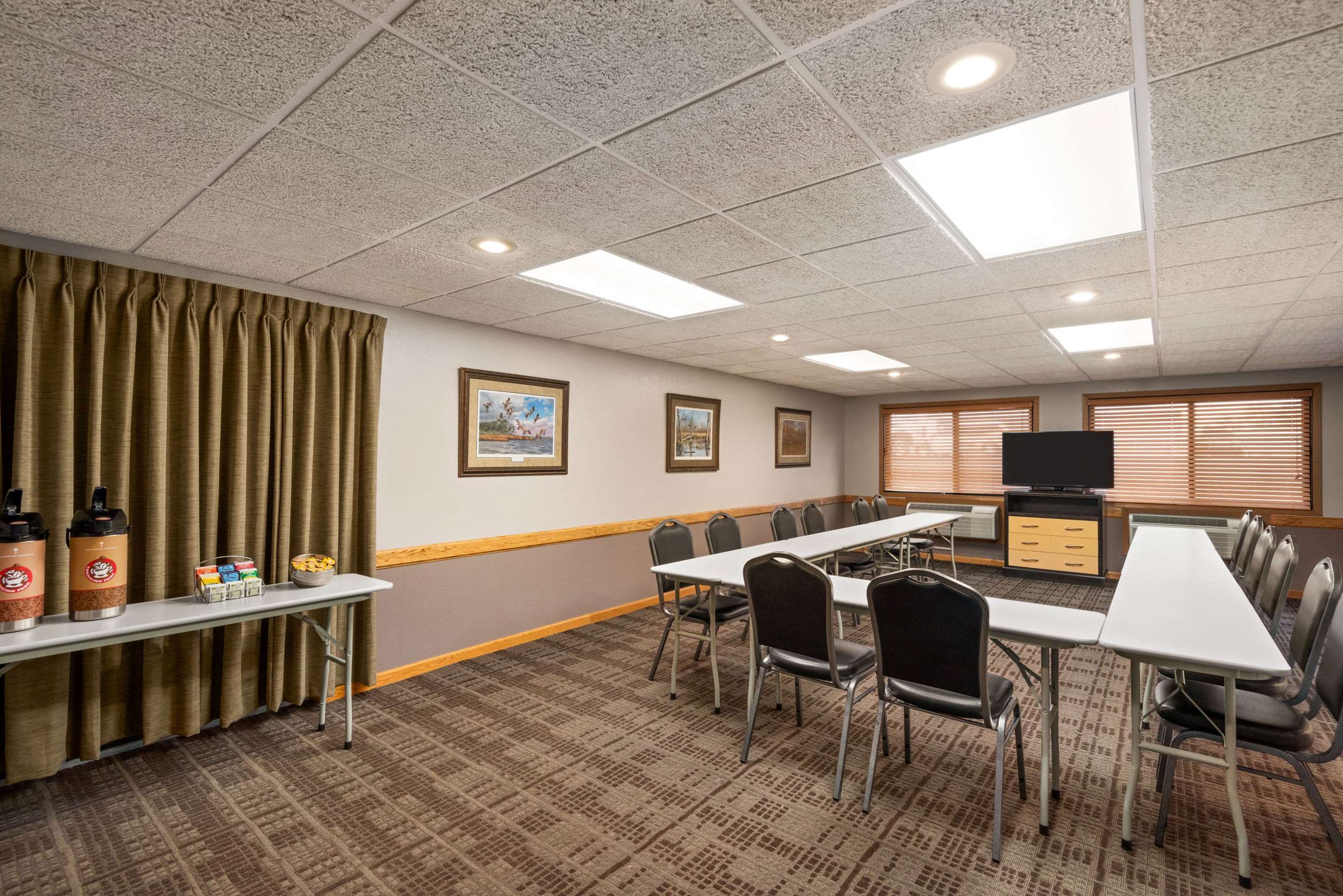 Meeting Room | AmericInn by Wyndham Detroit Lakes