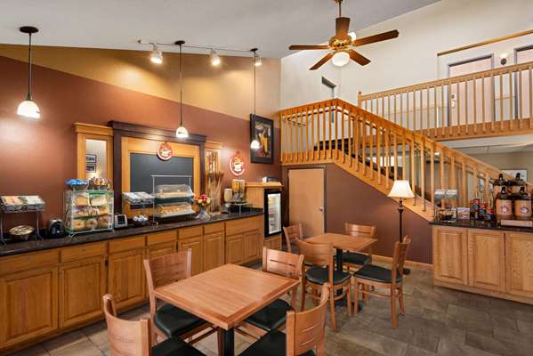 AmericInn by Wyndham Detroit Lakes