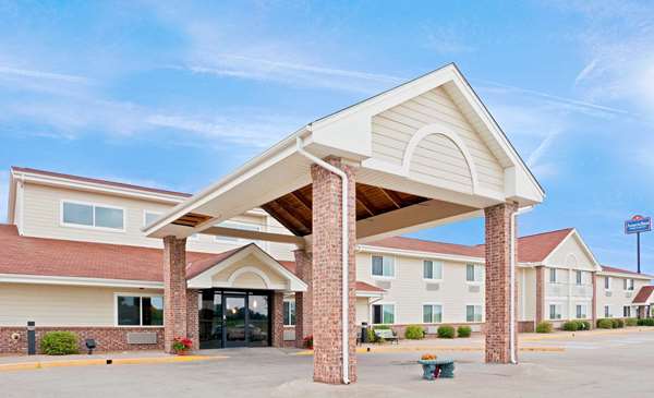 Exterior view - AmericInn Lodge & Suites Northfield