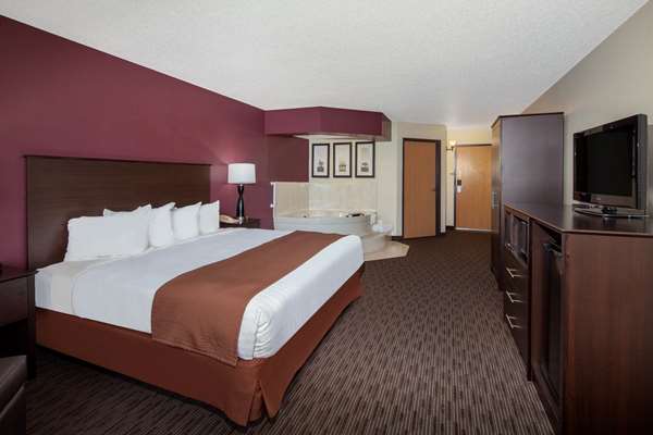 Suite - AmericInn Lodge & Suites Northfield