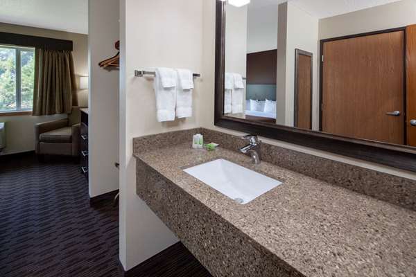  - AmericInn Lodge & Suites Northfield