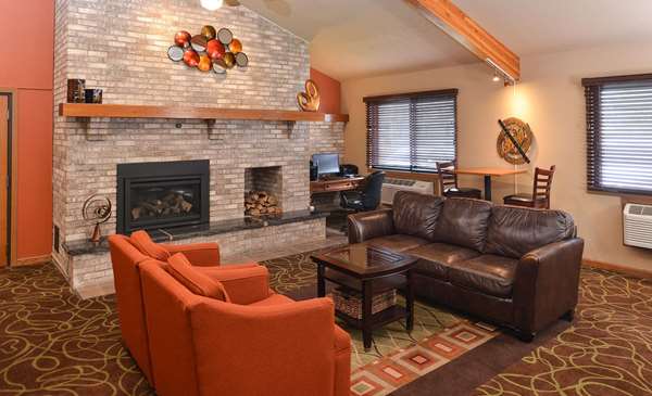  - AmericInn Fergus Falls Conference Center - I-94, Exit 54