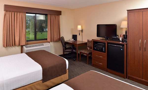  - AmericInn Fergus Falls Conference Center - I-94, Exit 54