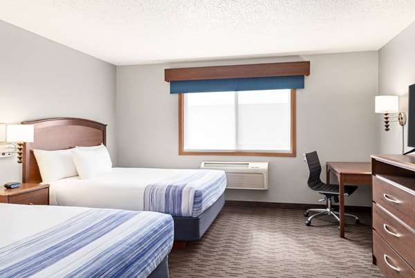 2 Queen Beds, One Bedroom Suite, Non-Smoking