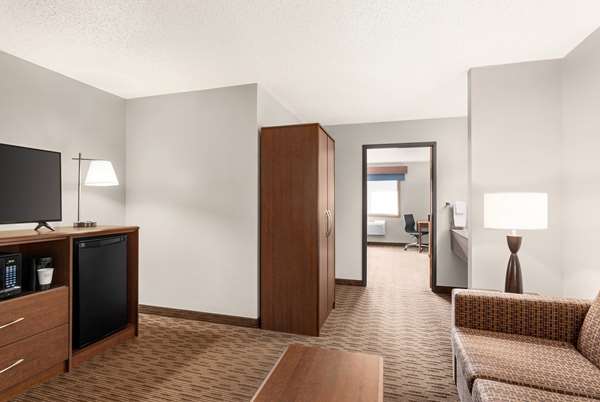 1 King Bed,One Bedroom Suite, Non-Smoking