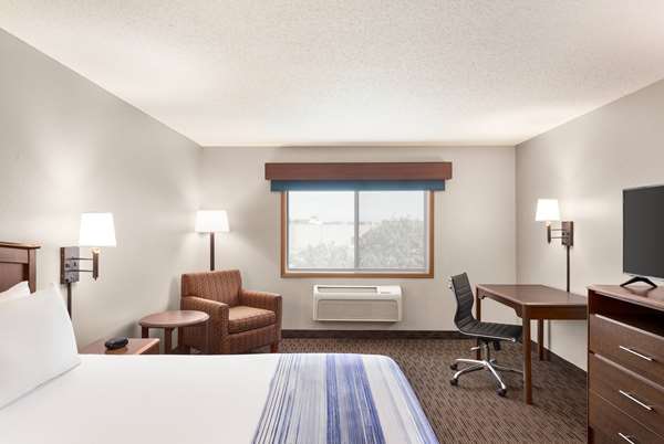 1 King Bed, Mobility Accessible Room, Non-Smoking
