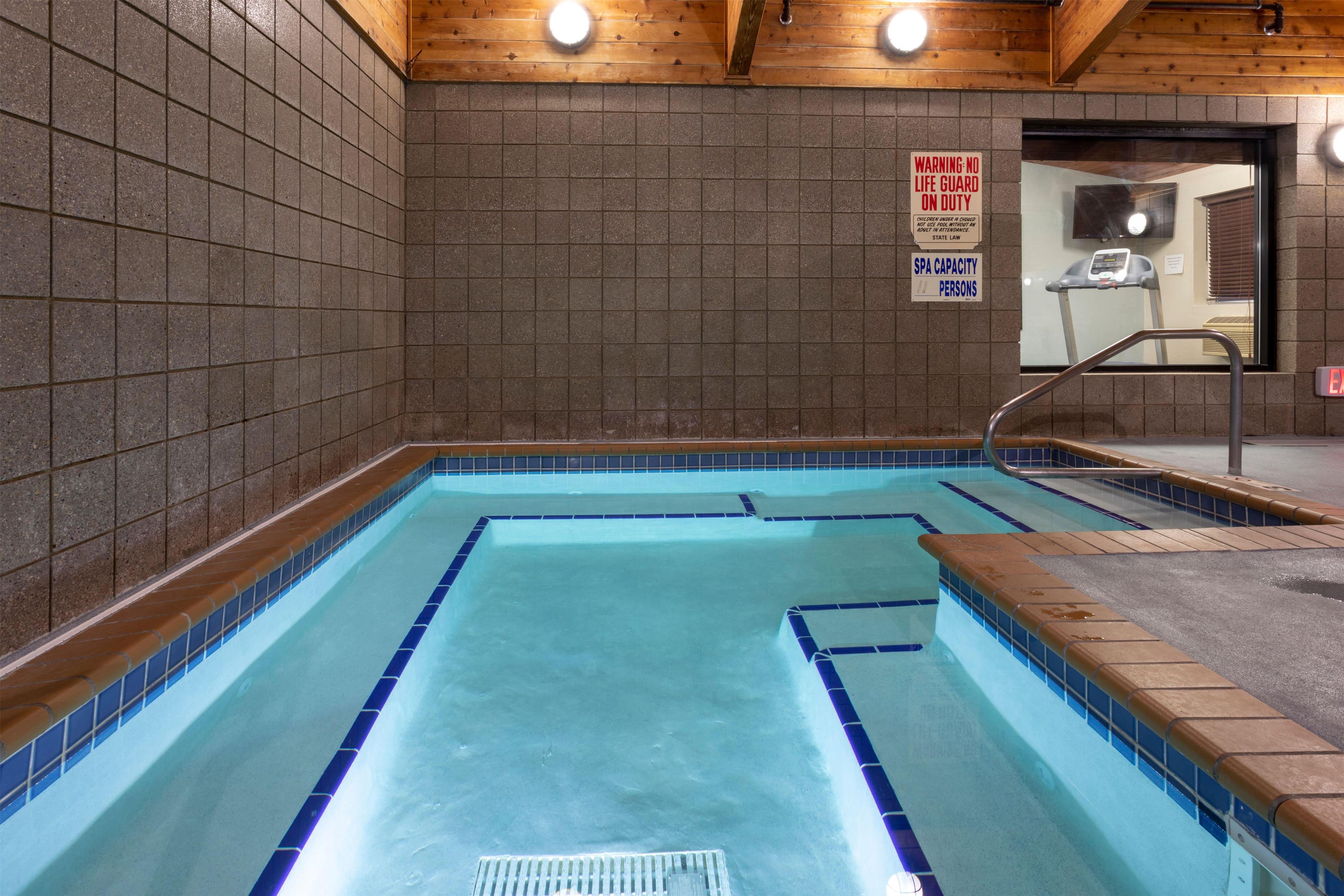 Pool | AmericInn by Wyndham Fergus Falls - Conference Center