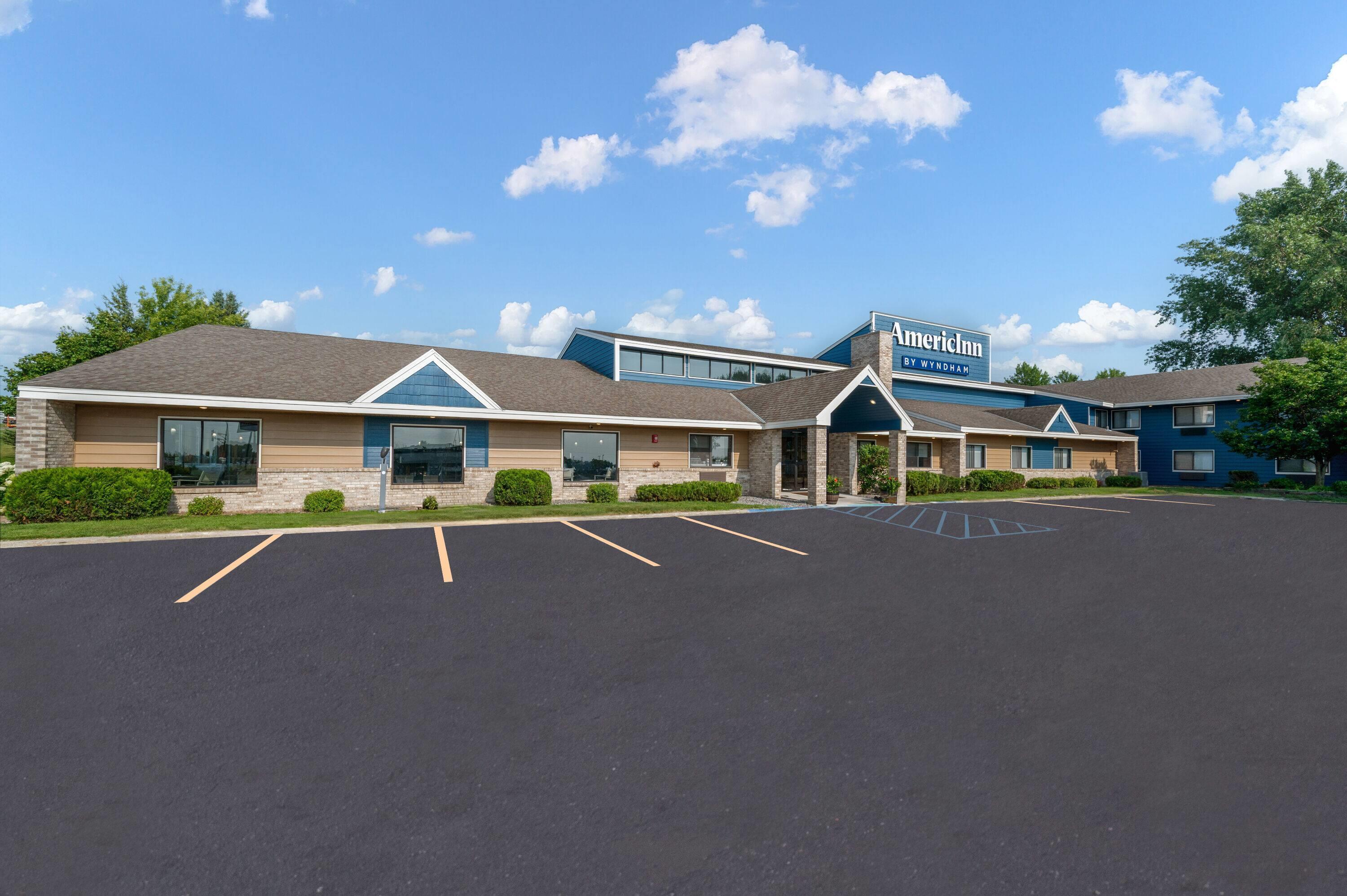 Exterior | AmericInn by Wyndham Fergus Falls - Conference Center