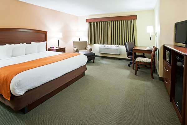  - AmericInn Lodge & Suites West Acres Fargo - I-29, Exit 64