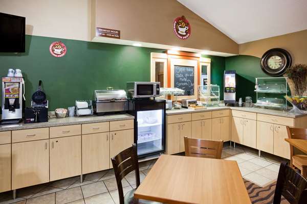  - AmericInn Lodge & Suites Mora