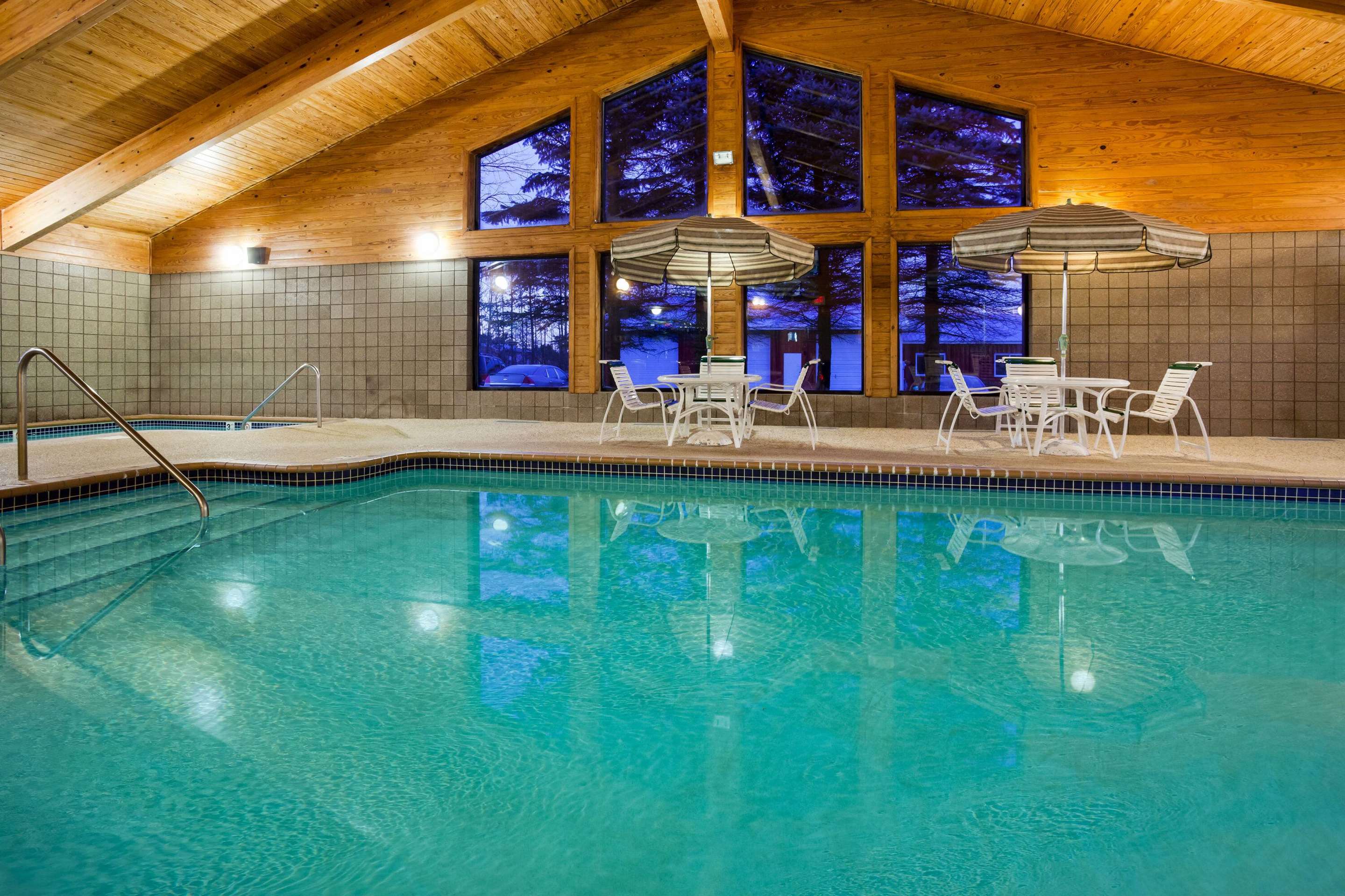 Pool | AmericInn by Wyndham Mora