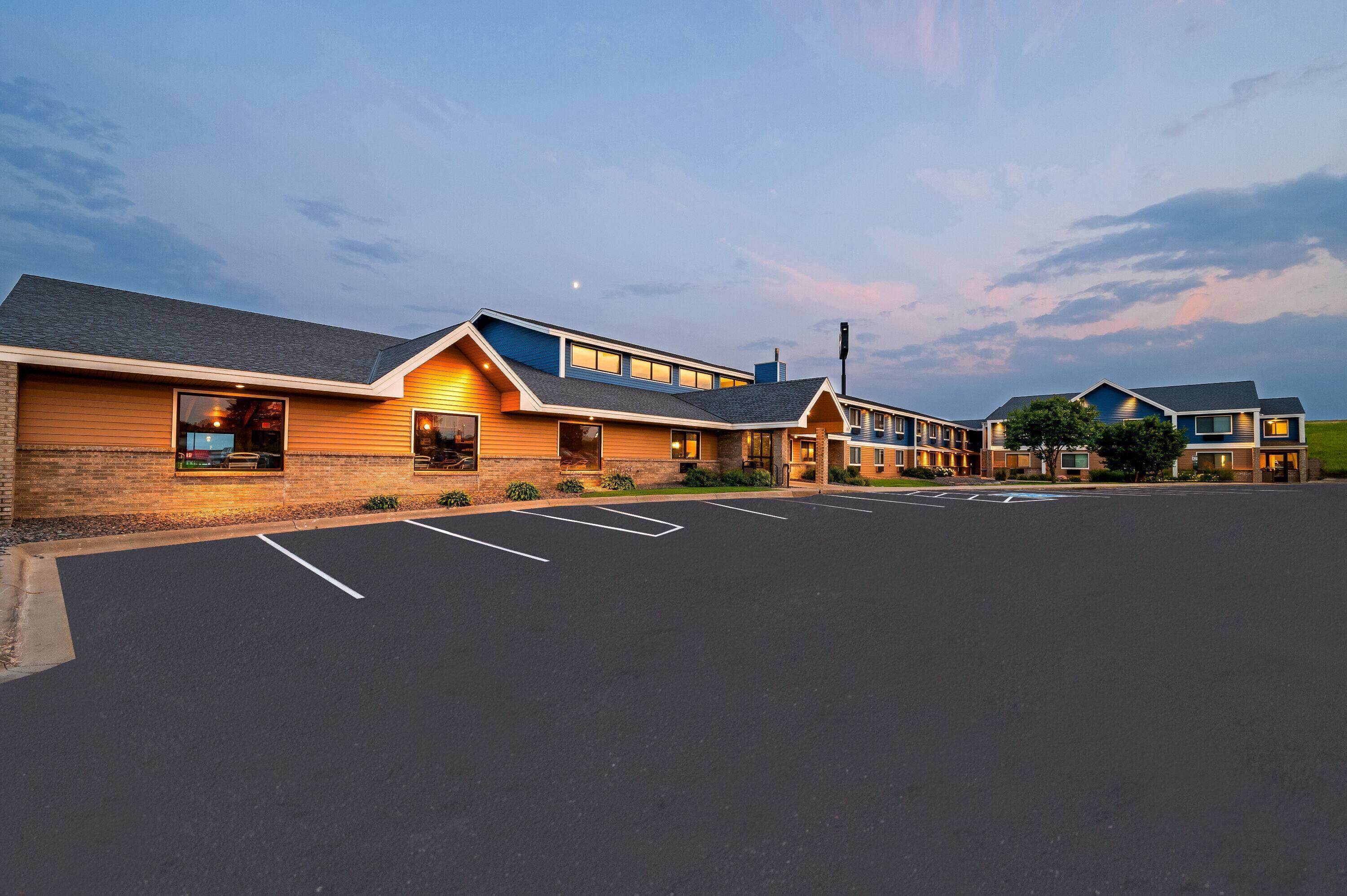 Exterior | AmericInn by Wyndham Sauk Centre