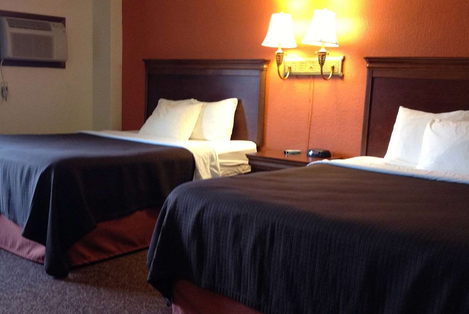 Americinn Forest Lake Mn See S Room Americinn Forest Lake