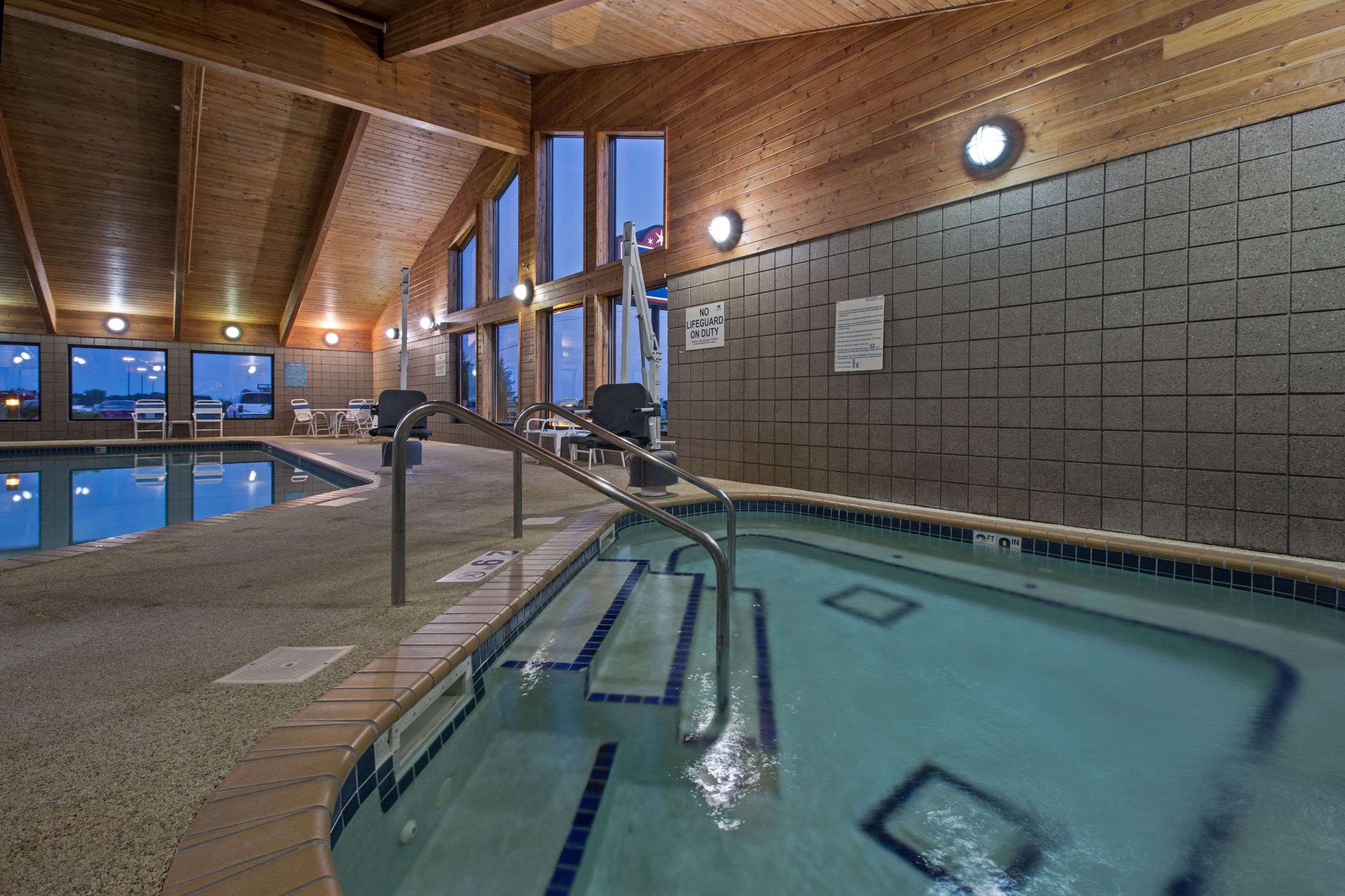 Pool | AmericInn by Wyndham Iowa Falls