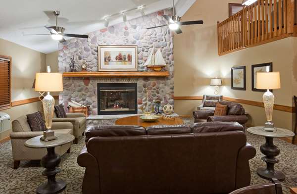  - AmericInn Lodge & Suites Menominee