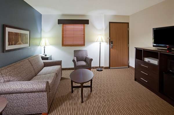 Suite - AmericInn Lodge & Suites Menominee