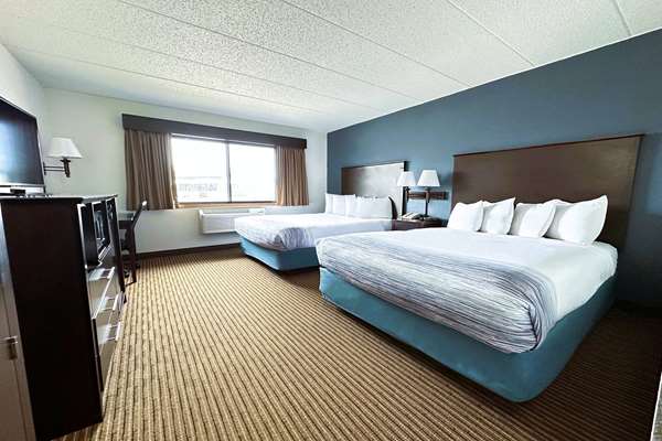 2 Queen Beds, Superior Room, Water View, Upper Floor, Non-Smoking