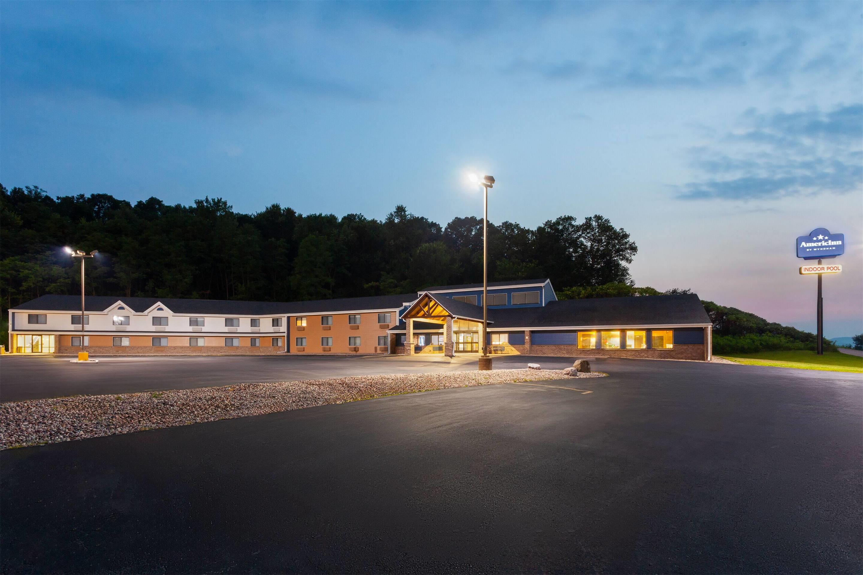 Exterior | AmericInn by Wyndham West Salem