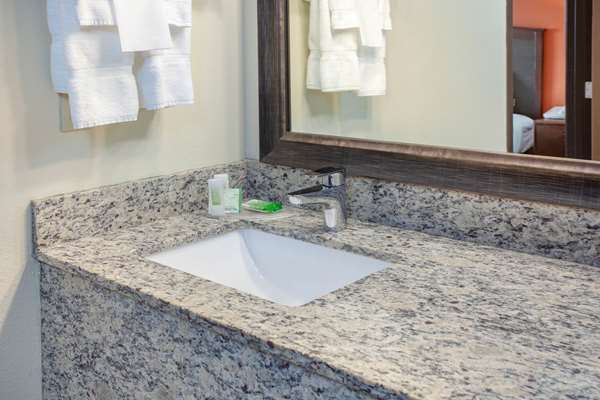  - AmericInn Lodge & Suites St Cloud - I-94, Exit 171