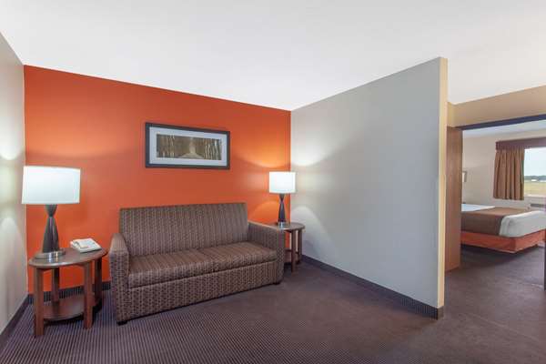 1 King Bed, One Bedroom Suite, Non-Smoking