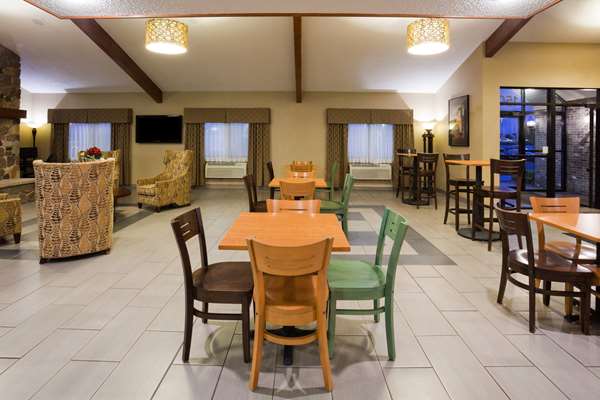  - AmericInn Plover - I-39, Exit 153