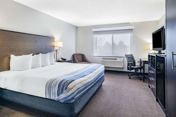  - AmericInn Plover - I-39, Exit 153