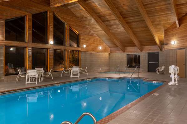 Pool - AmericInn Coralville - I-80, Exit 240