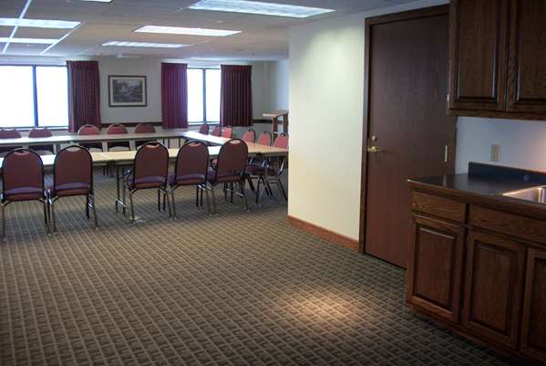  - AmericInn Lodge & Suites Beulah - I-94, Exit 110
