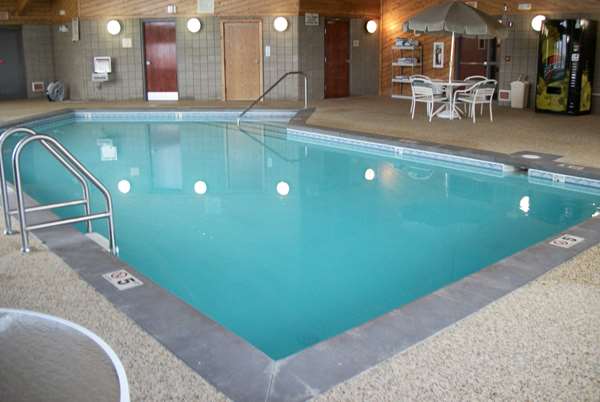 Pool - AmericInn Lodge & Suites Beulah - I-94, Exit 110