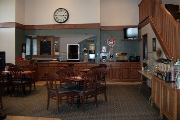  - AmericInn Lodge & Suites Beulah - I-94, Exit 110