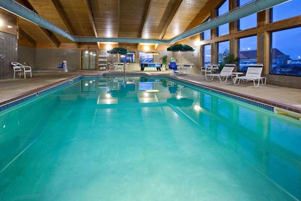 Pool - AmericInn Lodge & Suites Roseau