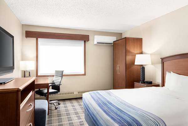  - AmericInn Lodge & Suites Roseau