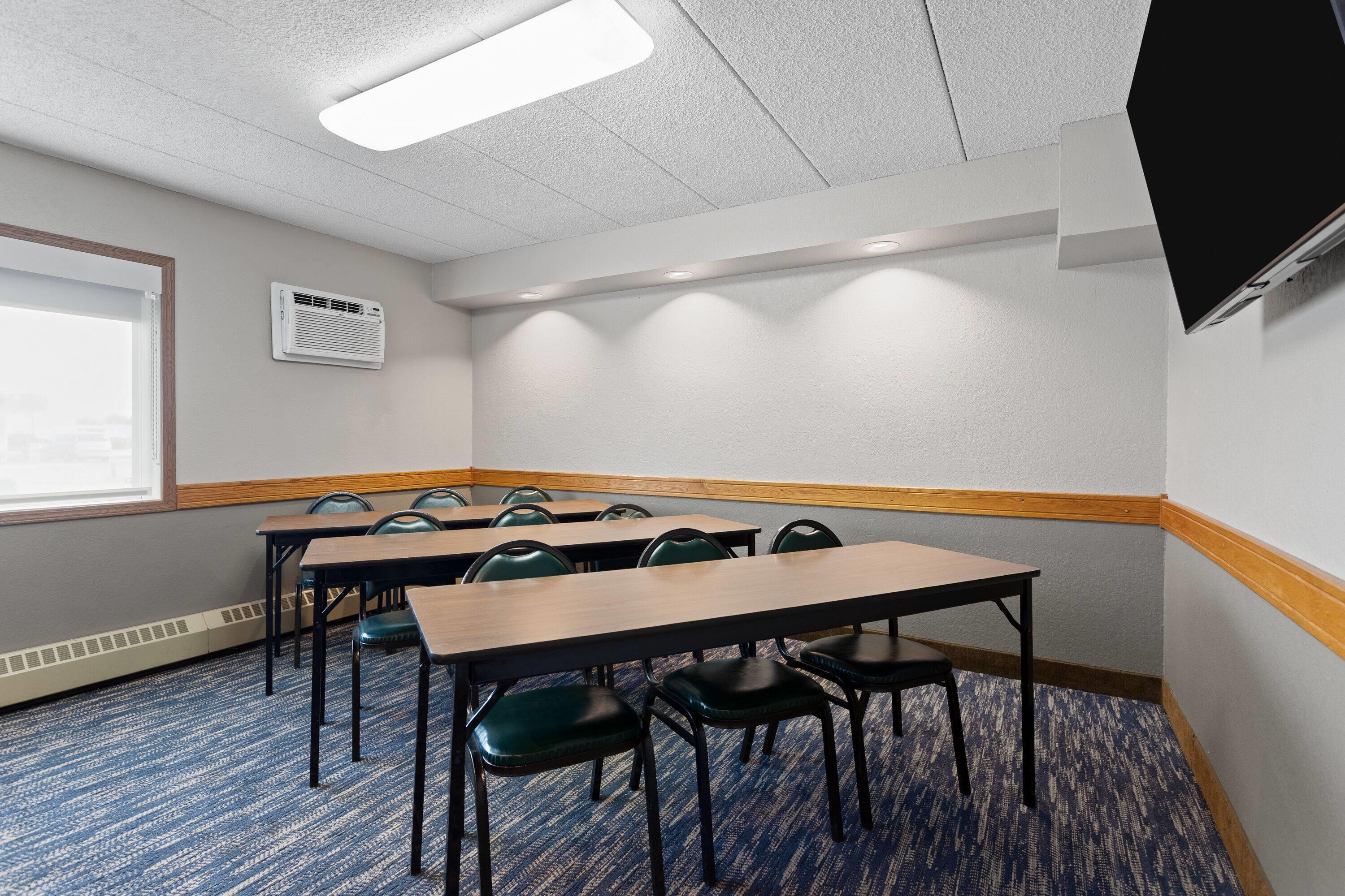 Meeting Room | AmericInn by Wyndham Roseau