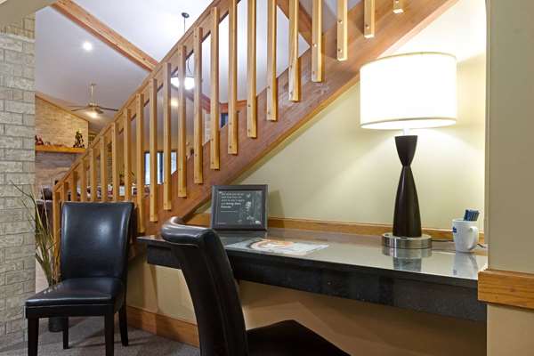 Conference Area - AmericInn Lodge & Suites Tomah - I-94, Exit 143